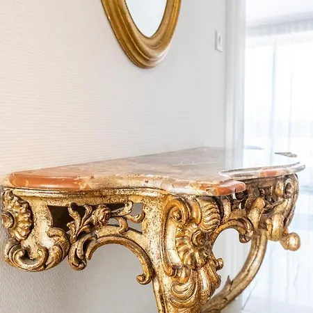 Mozart Apartment *